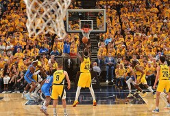 aiyouxi-步行者队大将在胜利比赛中挺身而出，成为焦点(步行者队大将在胜利比赛中挺身而出,成为焦点球员)